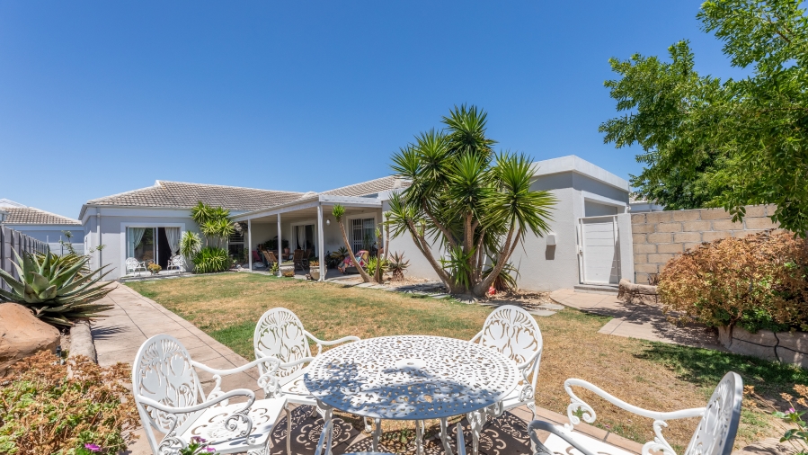 3 Bedroom Property for Sale in Sunningdale Western Cape